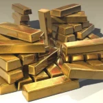 Gold Prices in Pakistan Fall by Rs.1,000 per Tola — 24K & 22K Rates Edge Lower